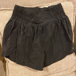 Breeze short - small - midnight - balance